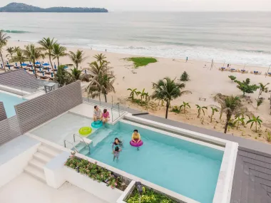 A family enjoying time together at Laguna Phuket, embracing the Laguna Residences lifestyle